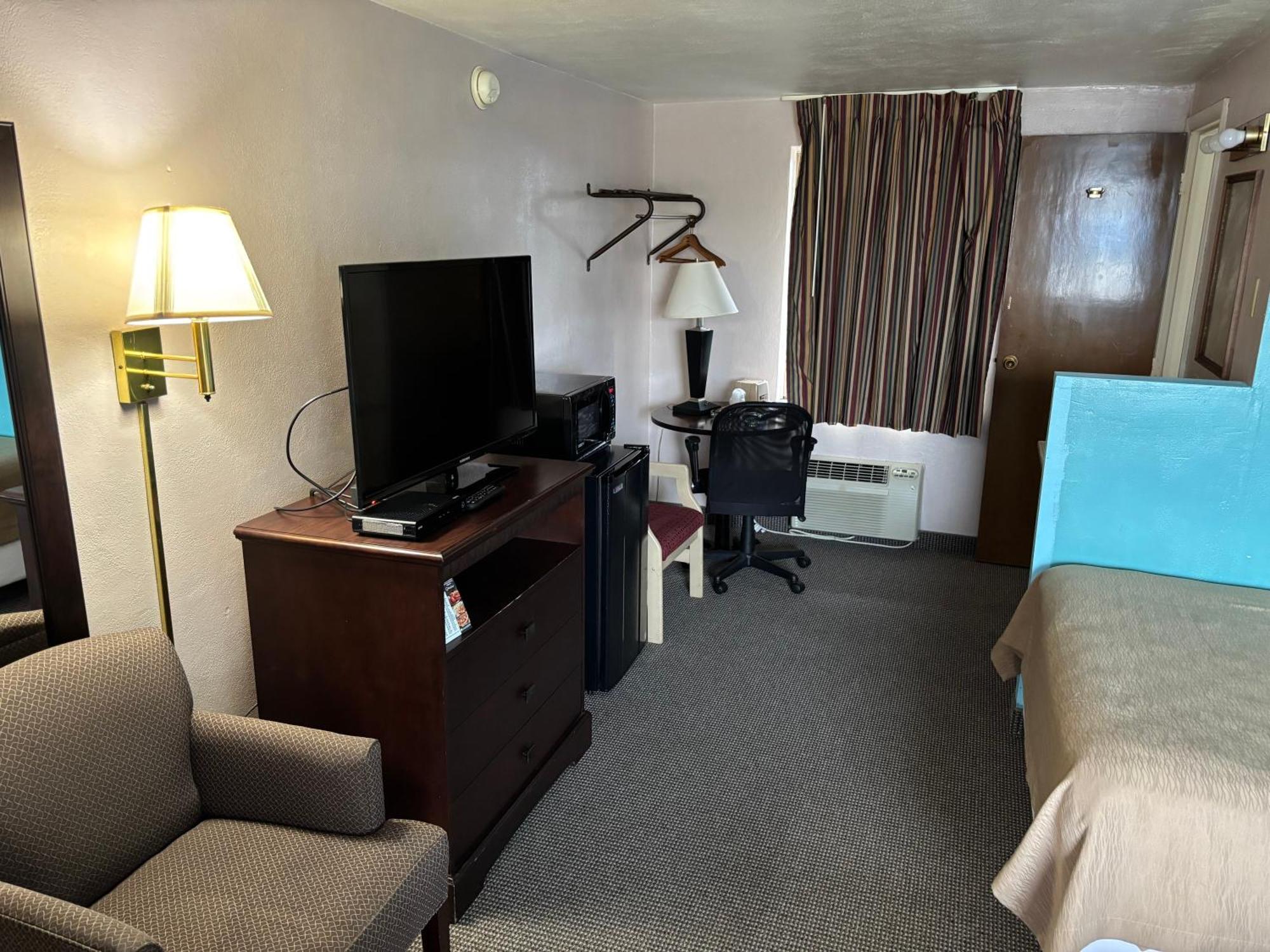 Budget Host Inn Somerset Exterior photo