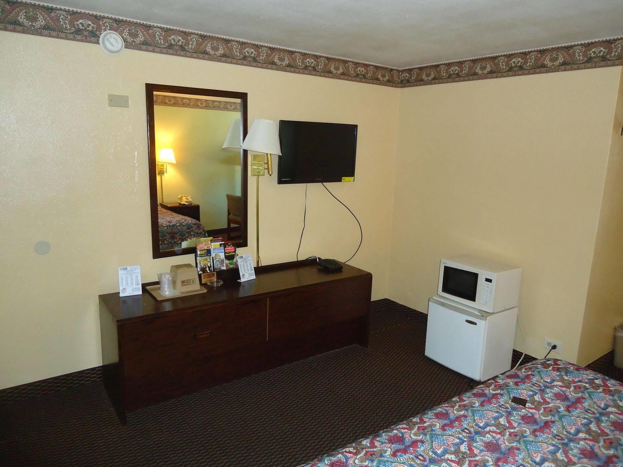 Budget Host Inn Somerset Exterior photo